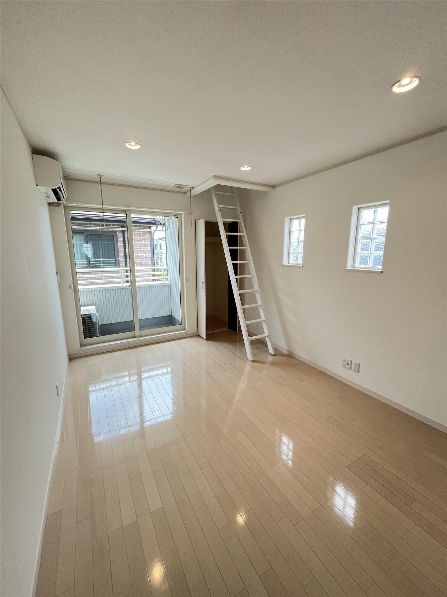 居室・リビング　居室