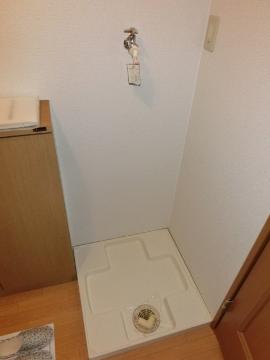 フローラ茨木　洗面設備　洗濯パン