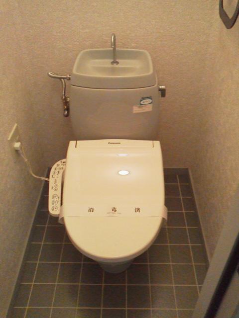 トイレ　トイレ