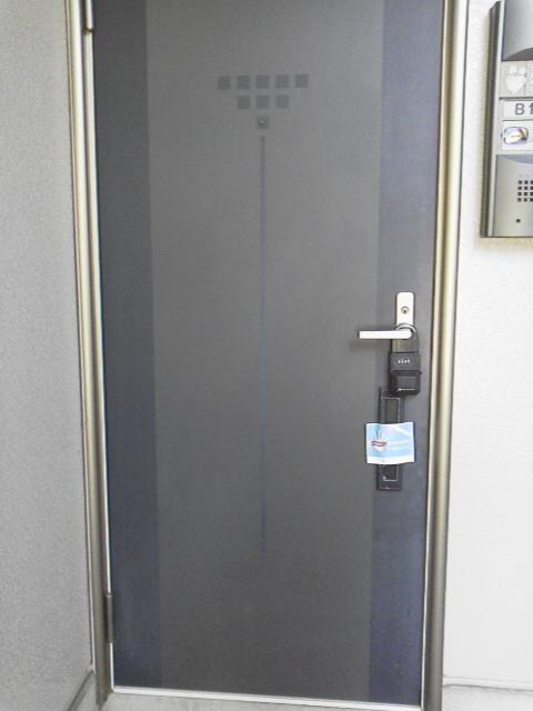 玄関　玄関ドア