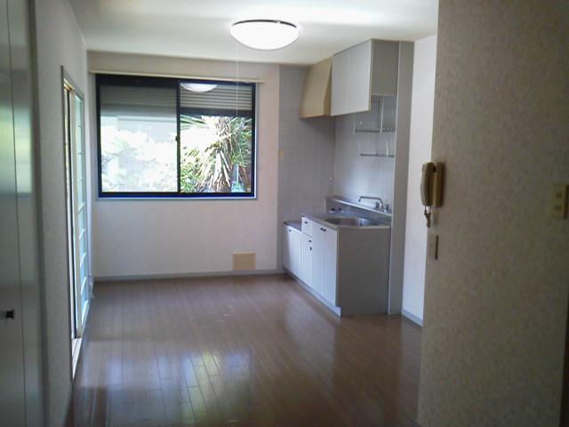 居室・リビング　キッチン