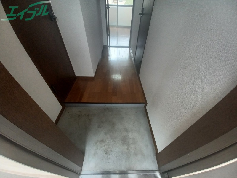 玄関　※同型参照