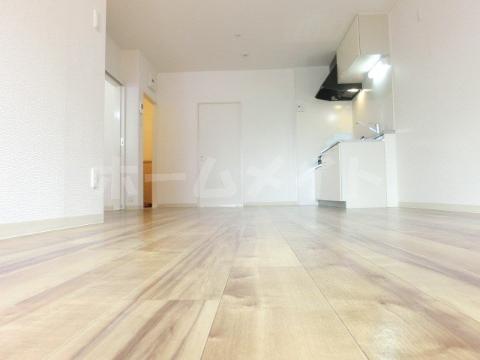 エレガンツァカーサ　居室・リビング　リビング