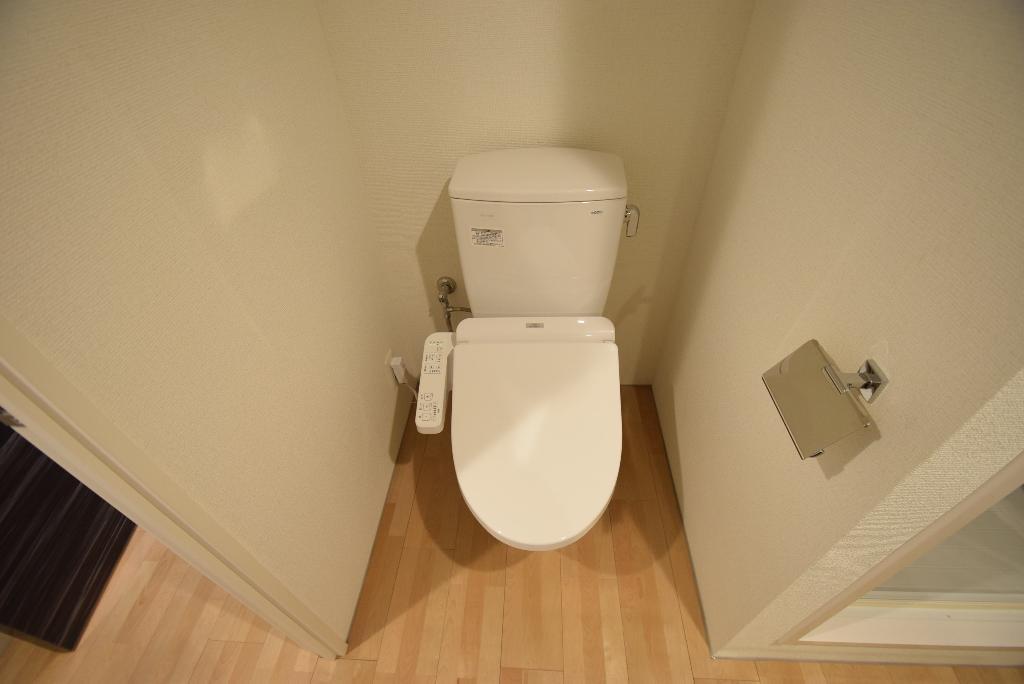 トイレ　シャワー付トイレ