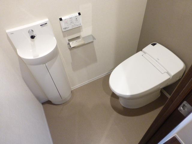 トイレ　トイレ