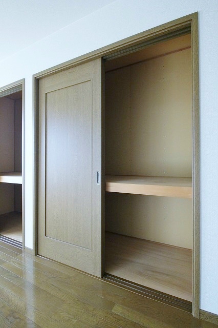 収納　洋室収納