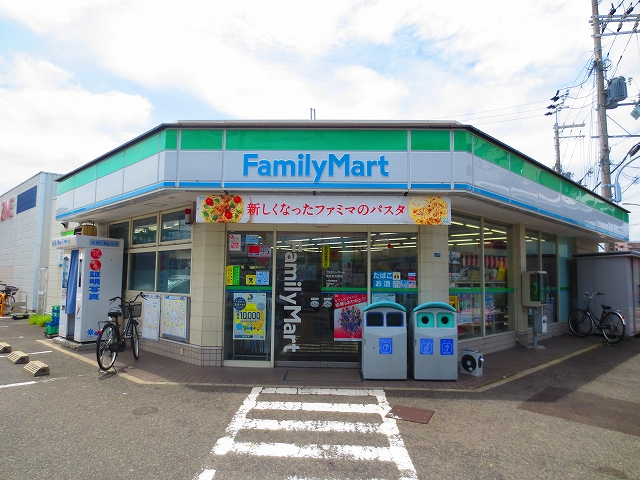 コンビニ　ファミリーマート 泉佐野松原店（コンビニ）まで540m