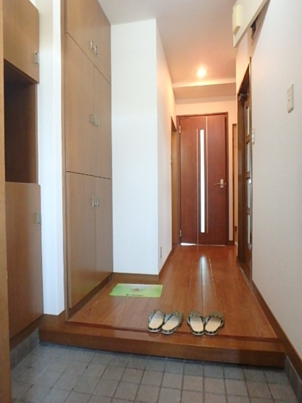 玄関　図面と現状に相違がある場合には現状を優先