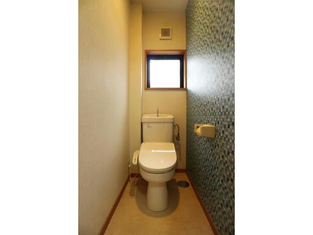 トイレ　温水洗浄便座つき