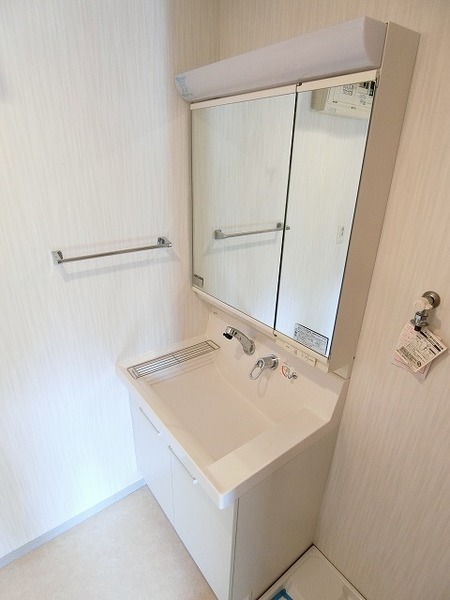 洗面設備　現況優先します