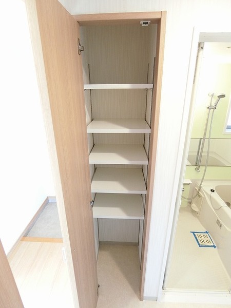 洗面設備　現況優先します