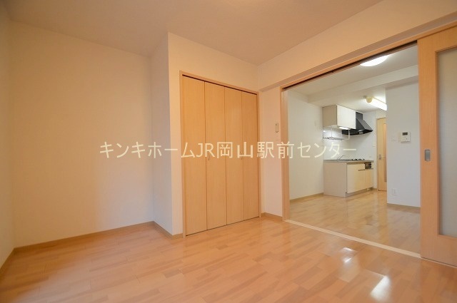 その他　シューズボックスで玄関すっきり