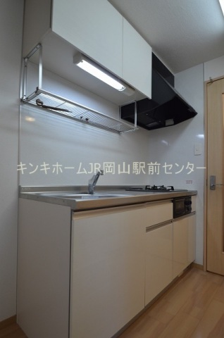 キッチン　コンロ付きのシステムキッチン