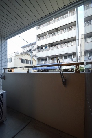 バルコニー　日当り良好のバルコニー