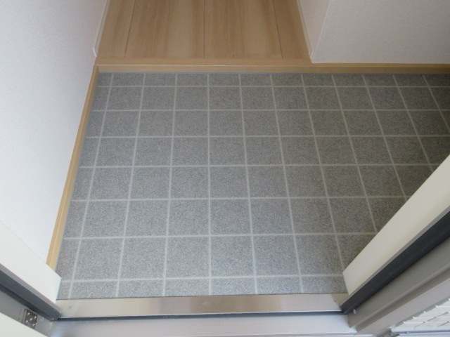 玄関　3階別室の参考写真です。現況を優先します。（303）