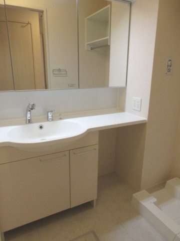 洗面設備　3階別室の参考写真です。現況を優先します。（303）