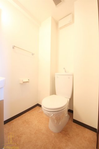 トイレ　インベスト北梅田