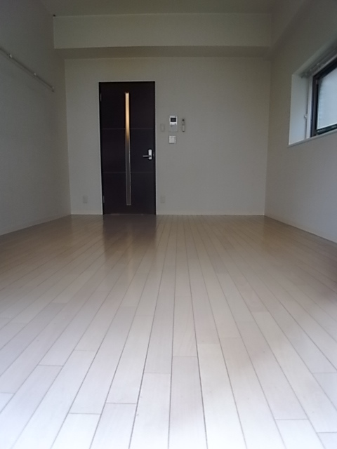居室・リビング　７．９帖のゆったりとしたお部屋です