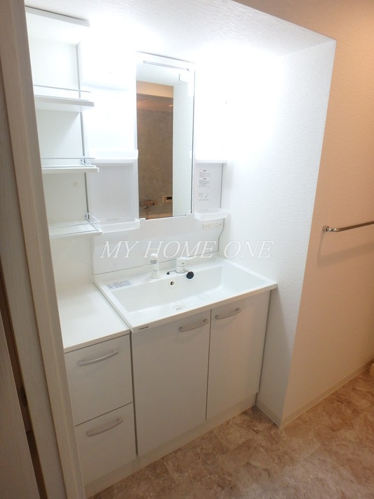 洗面設備　洗髪洗面化粧台