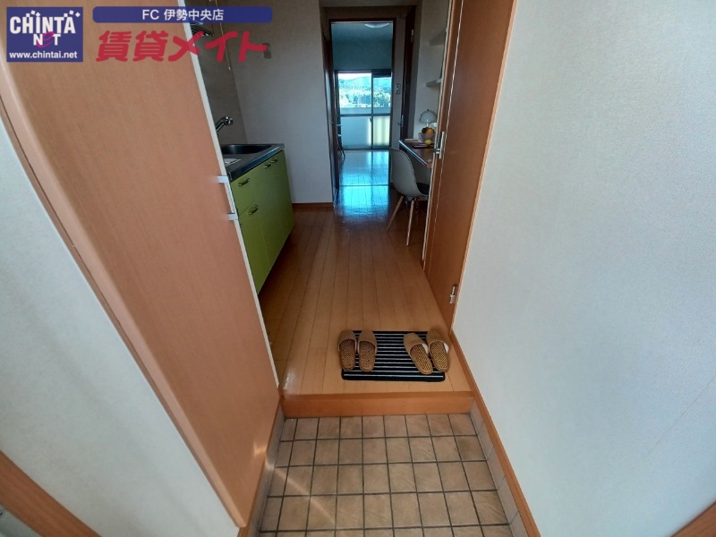 玄関　同型参考写真