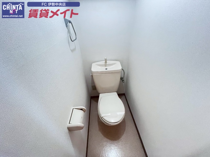 トイレ　同型参考写真