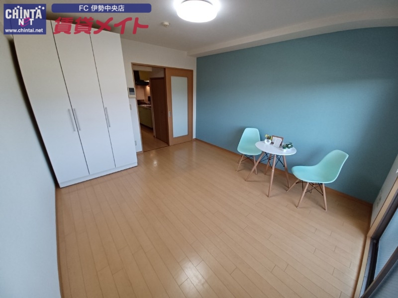 居室・リビング　同型参考写真