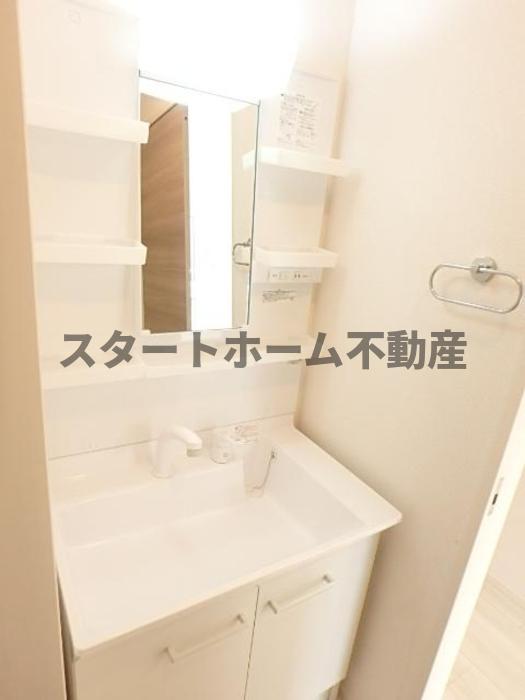 洗面設備　広い洗面スペース