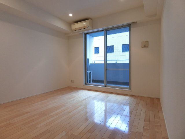 居室・リビング　詳細は、RISUMO江坂本店→06-6155-7137まで♪