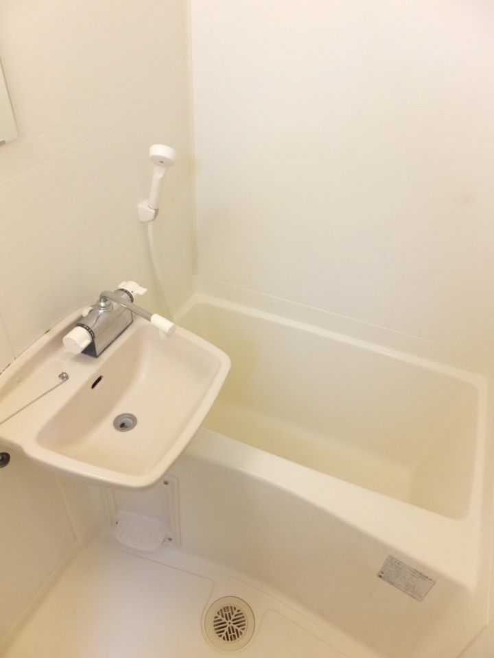 バス・シャワールーム　浴室換気乾燥機能付き