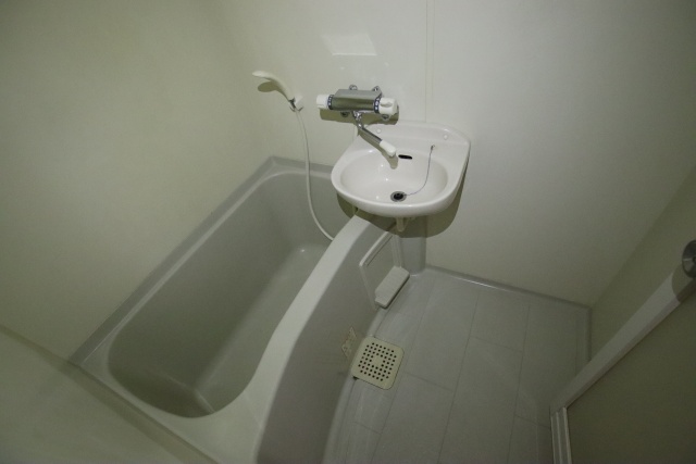 バス・シャワールーム　※別号室の参考写真のため、現状優先です。