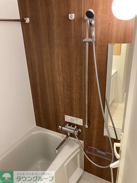 バス・シャワールーム　※写真は同タイプ住戸です。