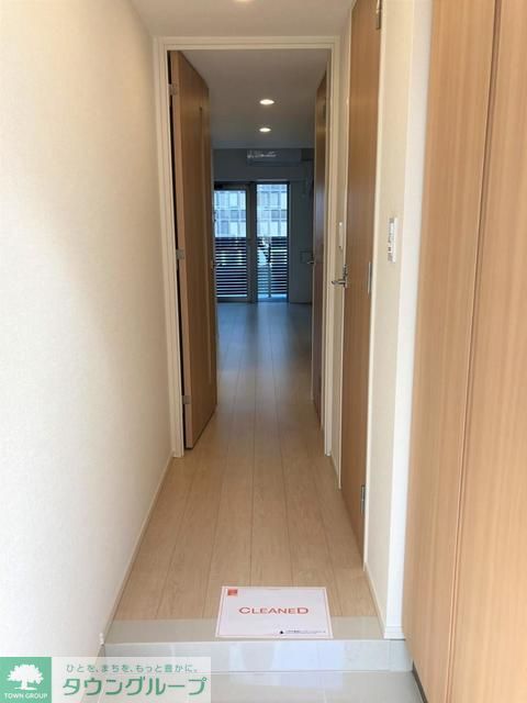 玄関　※写真は同タイプ住戸です。