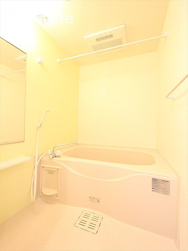 バス・シャワールーム　バスルーム