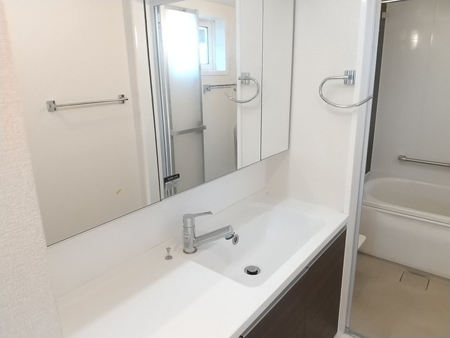 洗面設備　同仕様