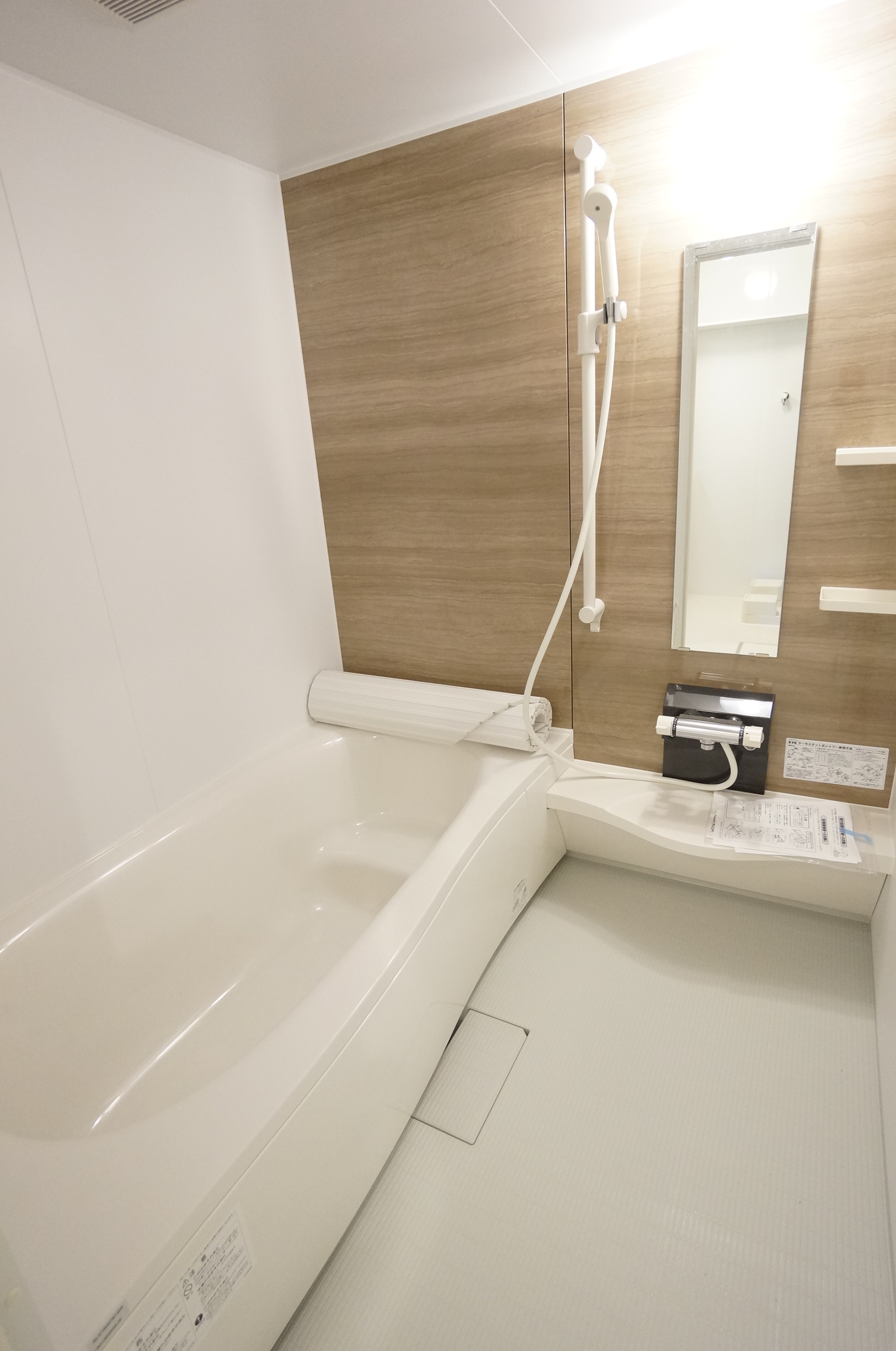 バス・シャワールーム　１坪風呂