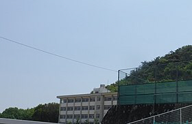 中学校　四郷中学校（中学校）まで1517m