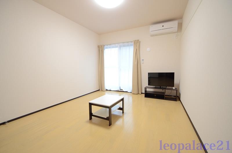 居室・リビング　設備仕様は号室により異なる為、現況を優先致します。