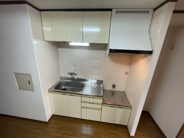 キッチン　※同物件別号室の参考写真です。