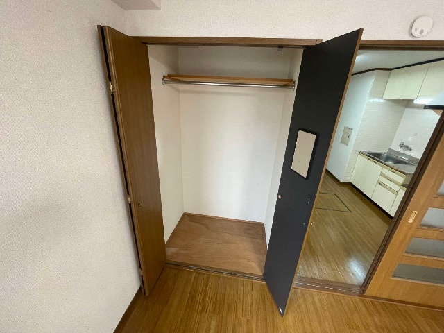 収納　※同物件別号室の参考写真です。