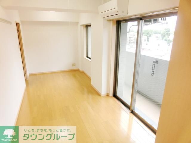 居室・リビング　★明るい洋室★