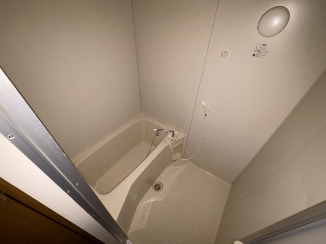 バス・シャワールーム　お風呂で日々の疲れを落としましょう