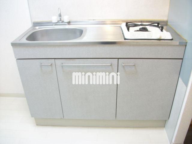 キッチン　１口ガスコンロ付き。