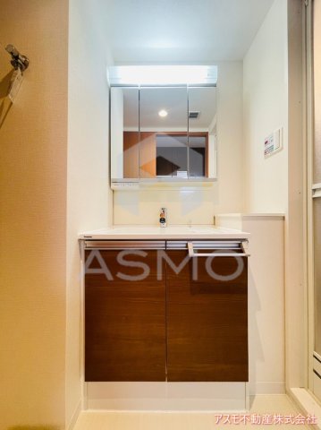 洗面設備　同マンション別部屋　参考写真