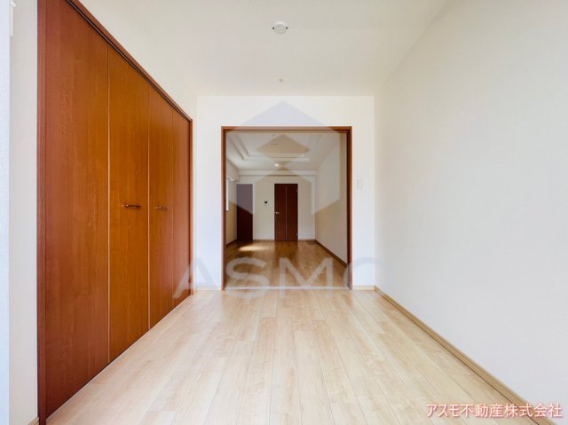居室・リビング　同マンション別部屋　参考写真