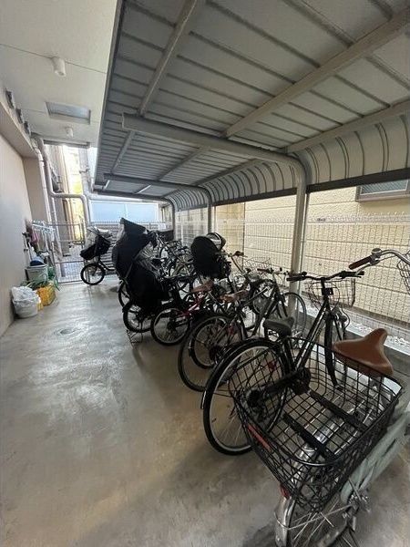 駐車場　駐輪場