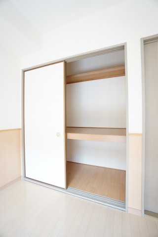 収納　※同物件・反転タイプの写真です。