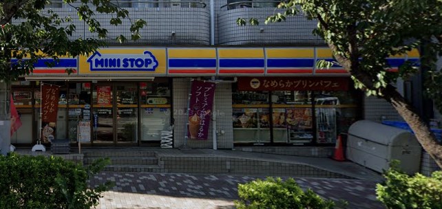 コンビニ　ミニストップ 千早町4丁目店（コンビニ）まで359m