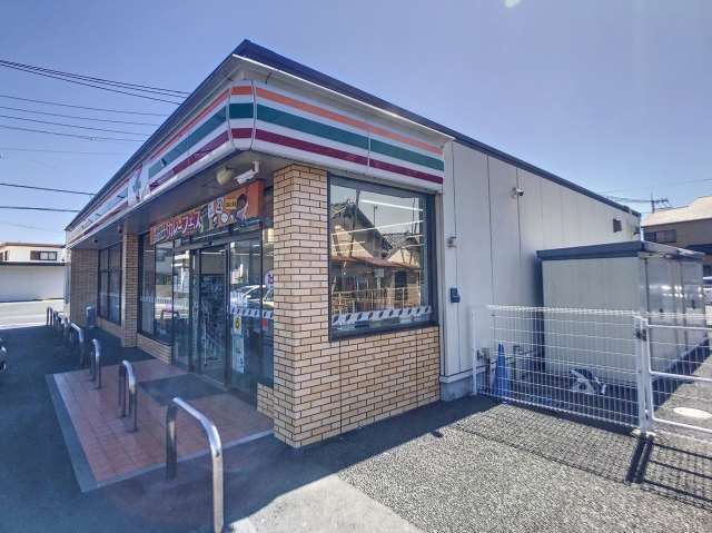 コンビニ　セブンイレブン富士市下横割店（コンビニ）まで450m