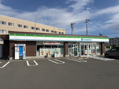 コンビニ　ファミリーマート　厨川4丁目店（コンビニ）まで644m