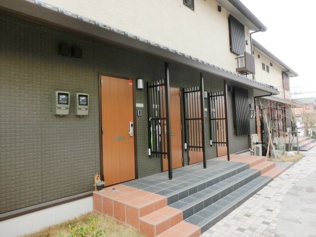 エントランス　建物入口部分です